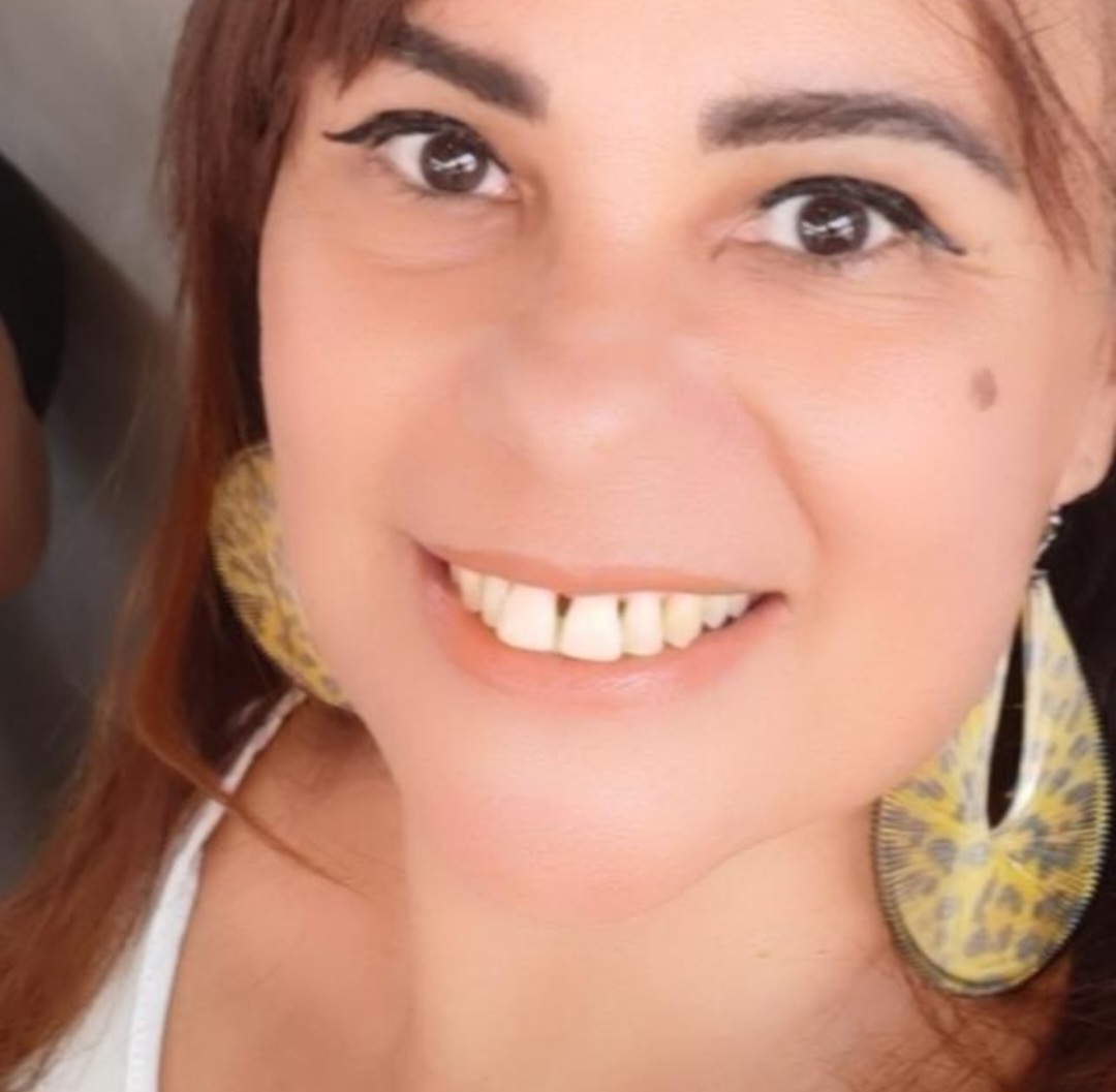 Mel Oliveira